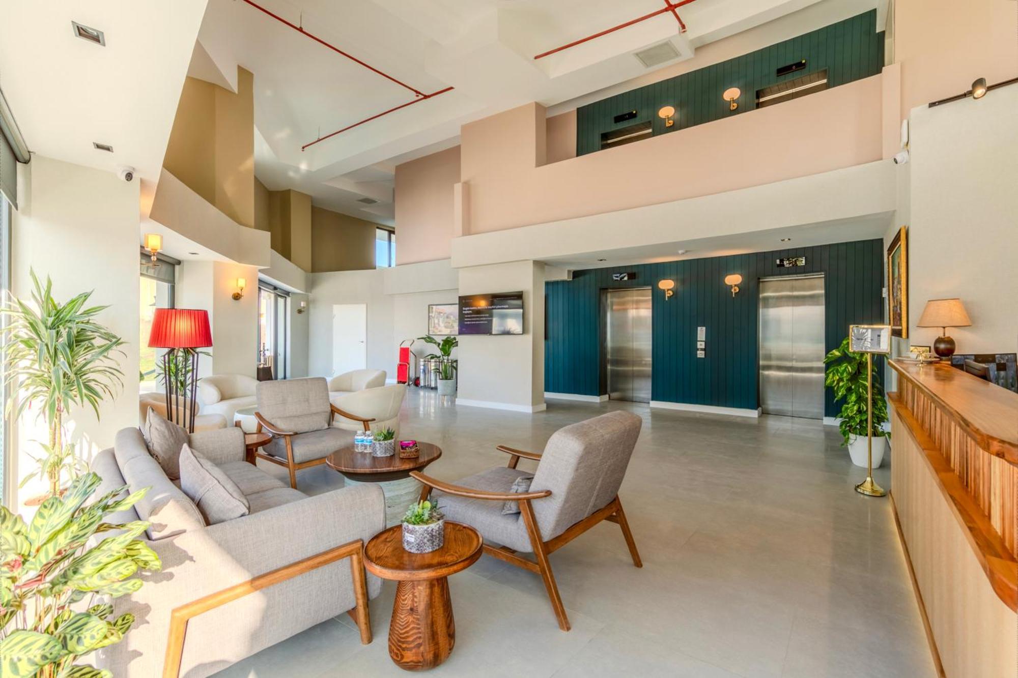 Nenessa Airport Hotel Arnavutkoy Exteriör bild